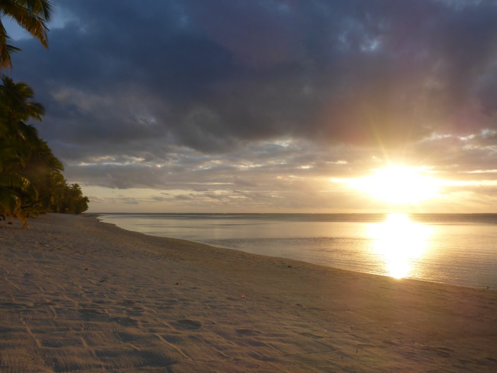 Sunset on the beach at Matriki, Aitutaki